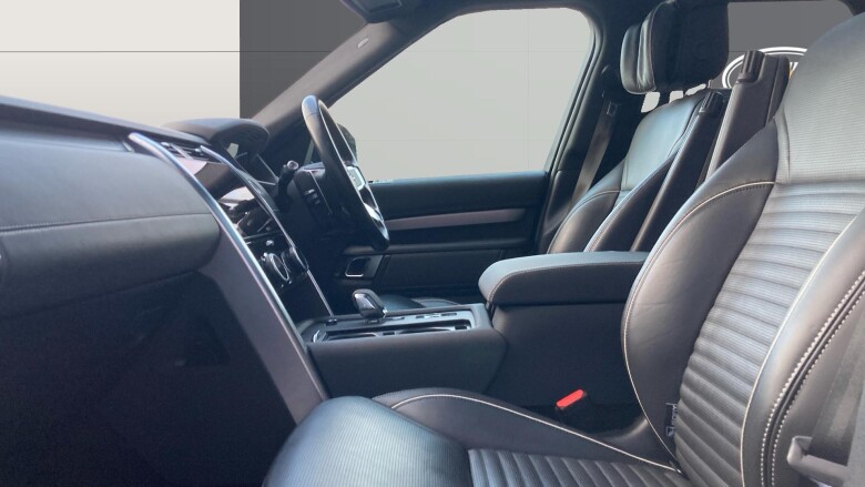 Land Rover Discovery 3.0 D300 R-Dynamic HSE 5dr Auto Diesel Station Wagon